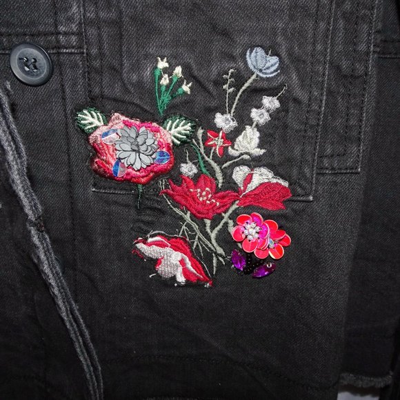 Bershka Embroidered Black Denim Jacket Floral Raw Hem - Picture 6 of 8